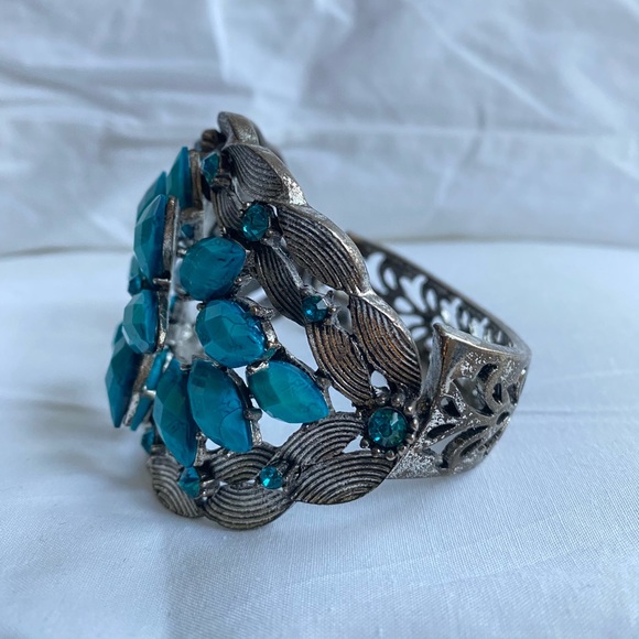 Rhinestone Bracelet - Picture 2 of 2